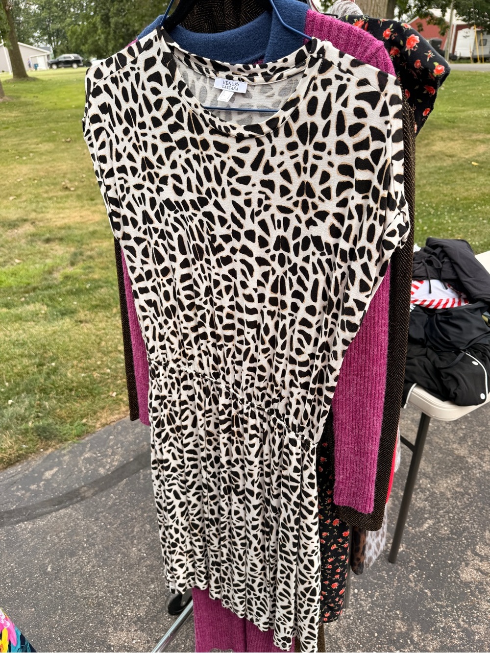 VENUS Black and White Animal Print short Sleeve Dress -Large